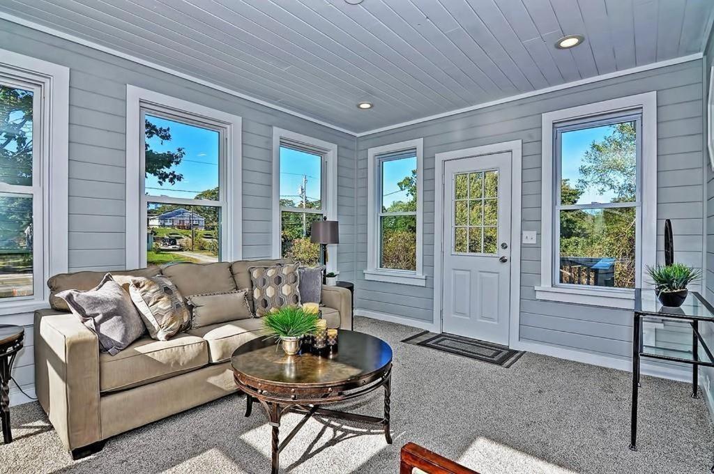 Charming Cottage Historic Falmouth Cape Cod Near Beach And Downtown 2Br 1Bath Deck מראה חיצוני תמונה