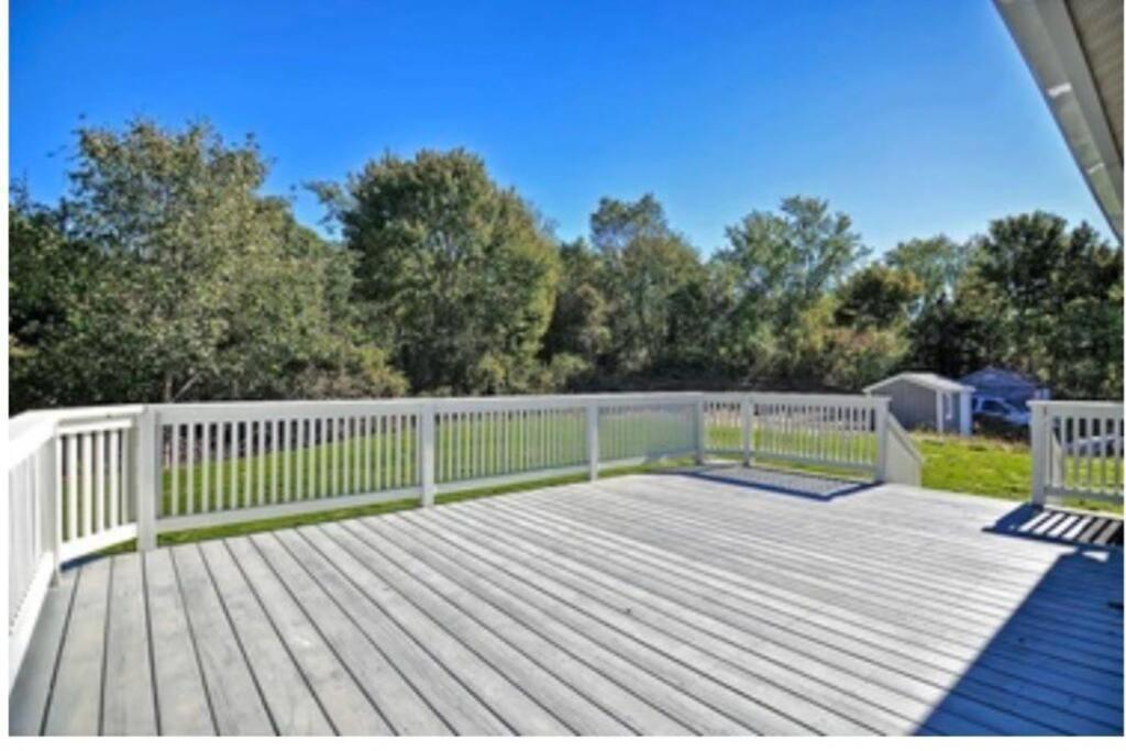 Charming Cottage Historic Falmouth Cape Cod Near Beach And Downtown 2Br 1Bath Deck מראה חיצוני תמונה
